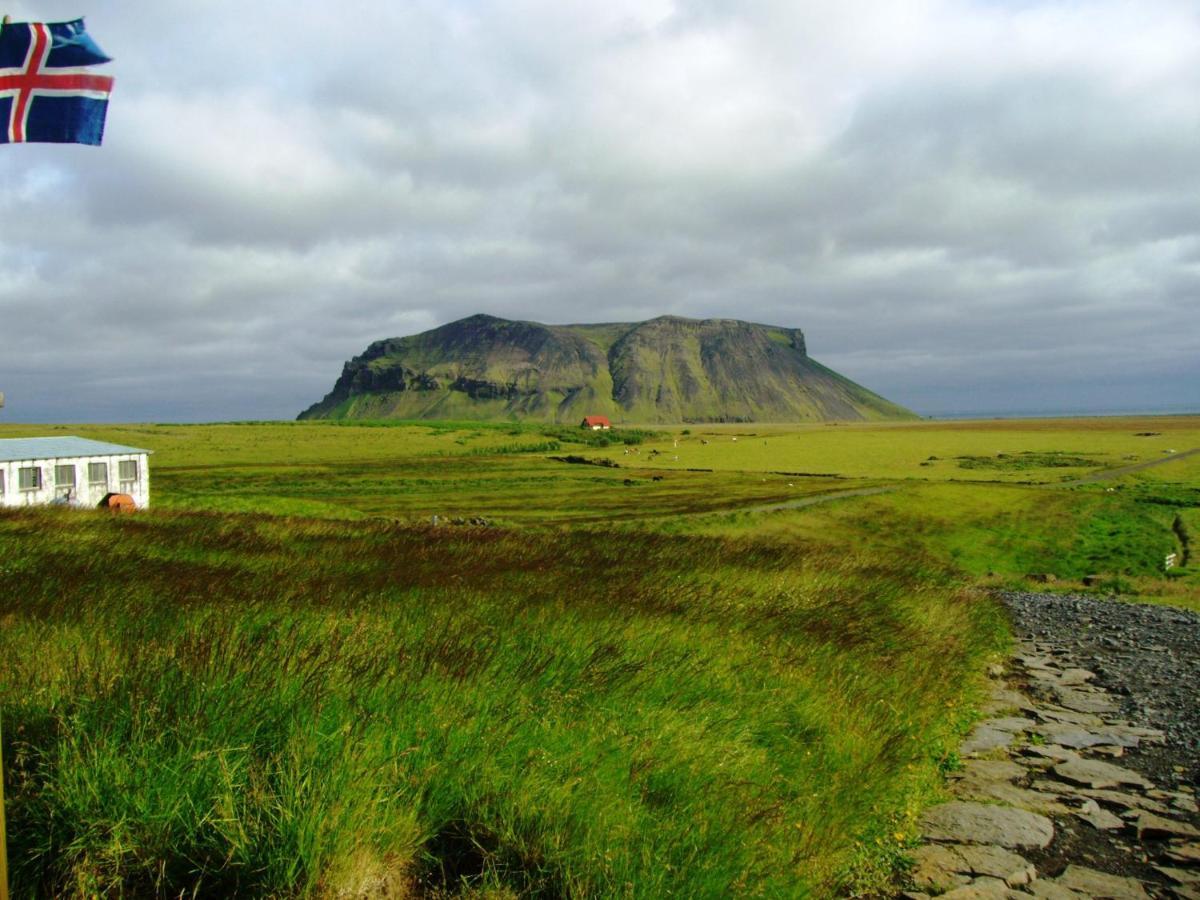 Eystri-Solheimar Hotel Vík Eksteriør billede